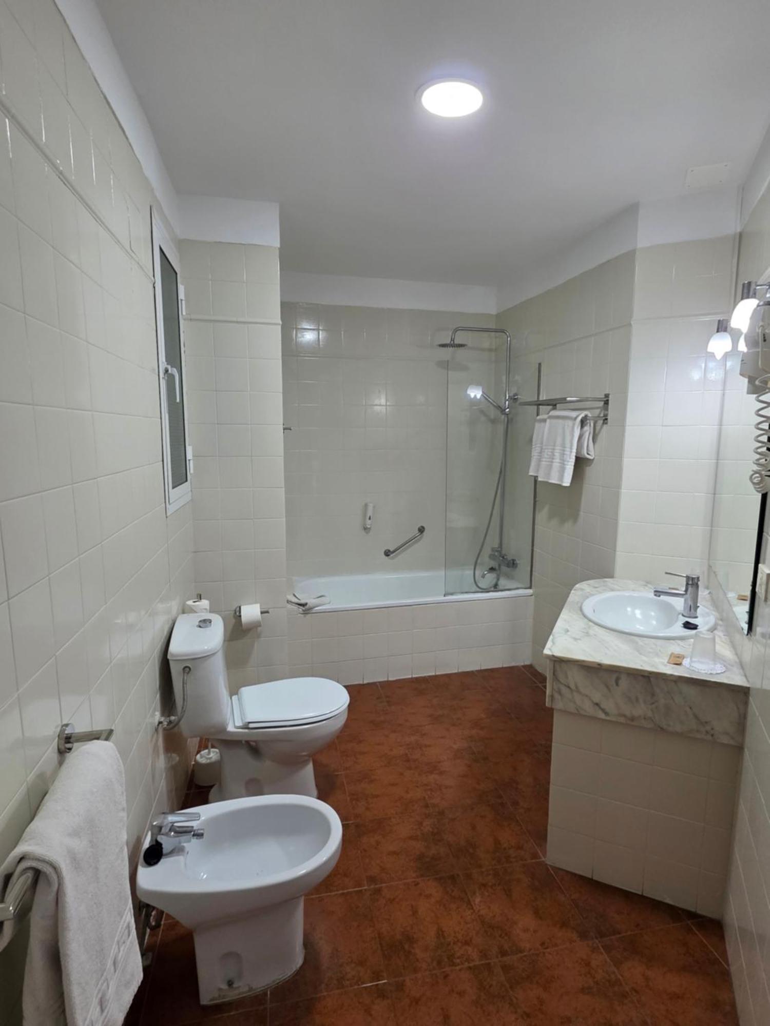 Monopol Hotel 3*